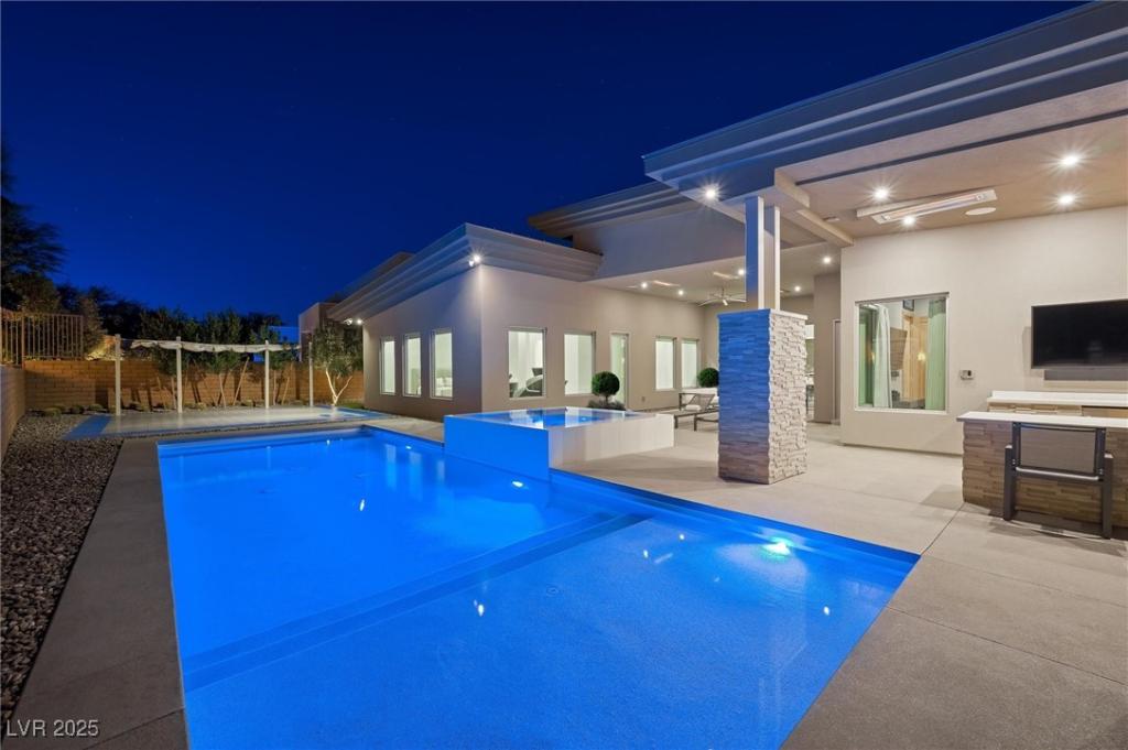 MLS #2698190 image #0