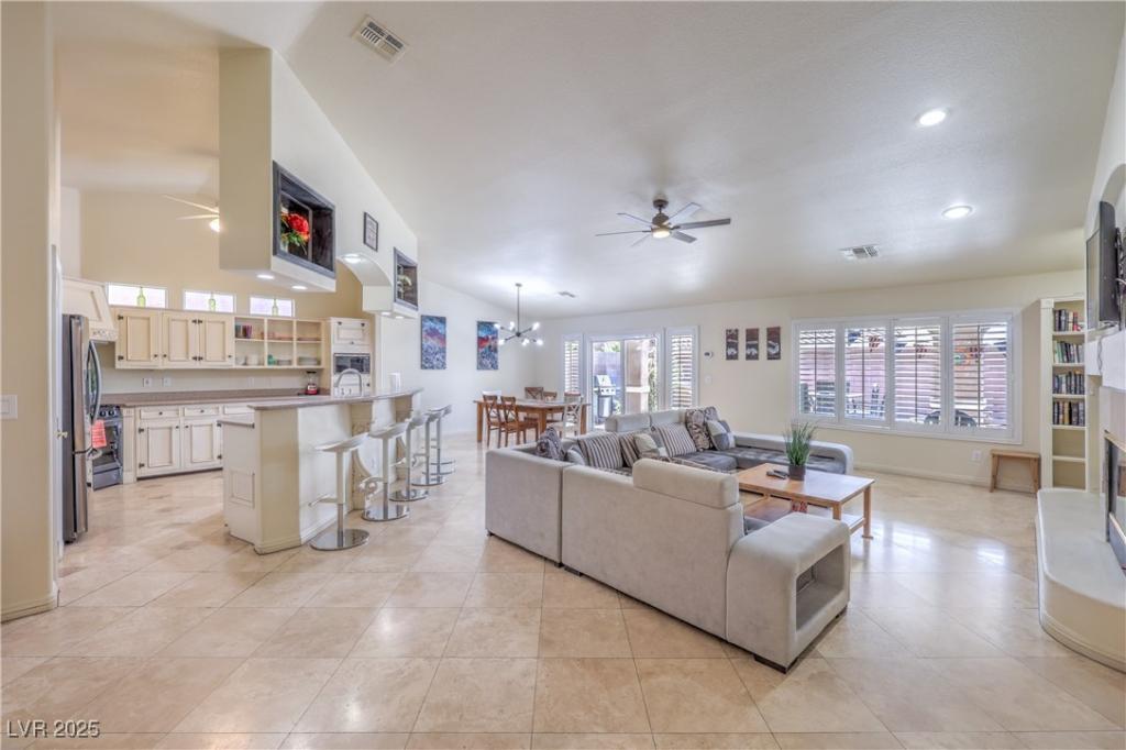 MLS #2698192 image #0