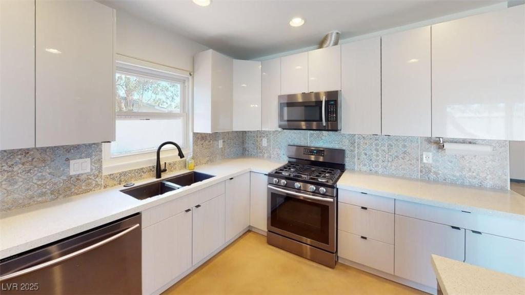 MLS #2698198 image #0