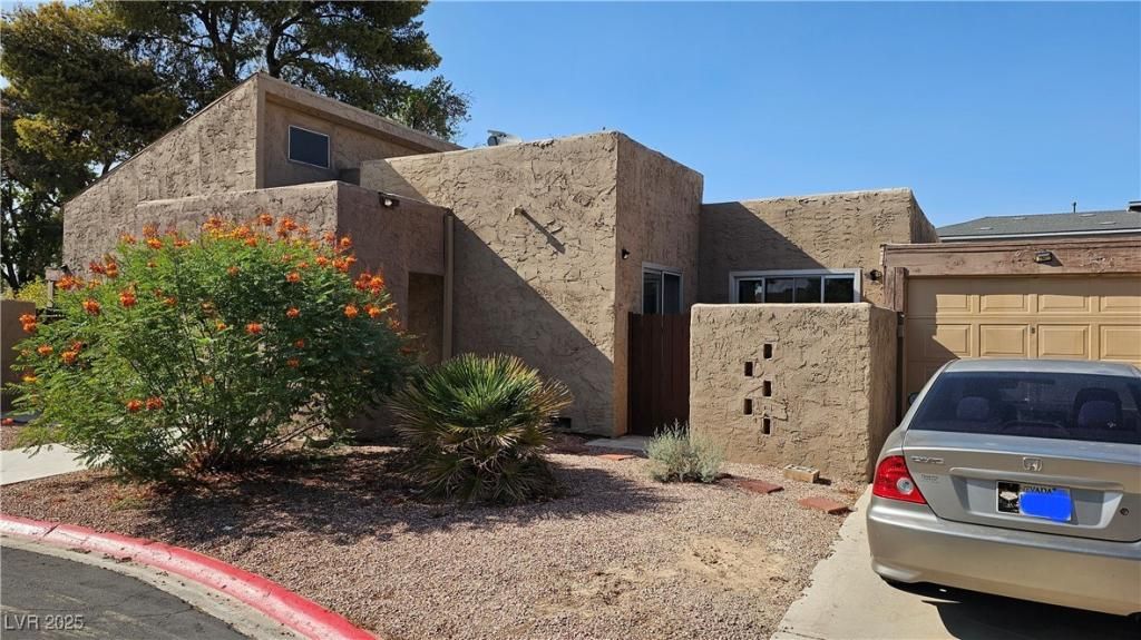 MLS #2698743 image #0