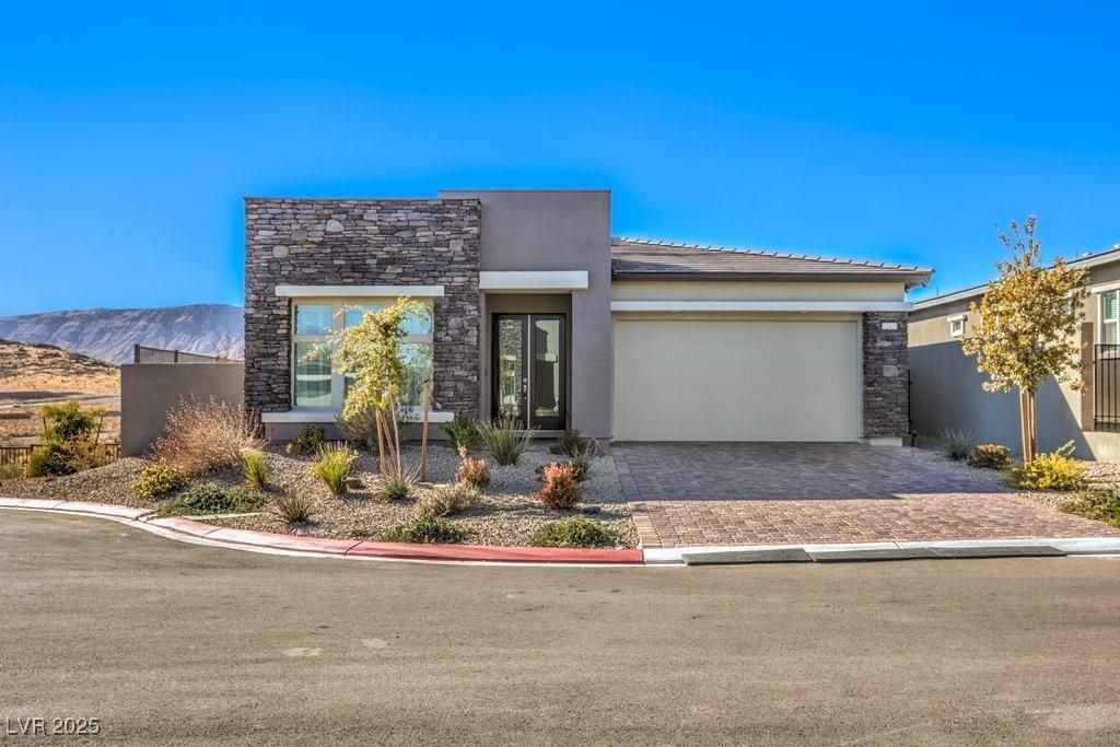 MLS #2699095 image #0