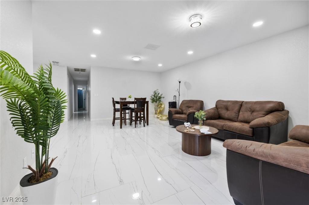 MLS #2699456 image #0