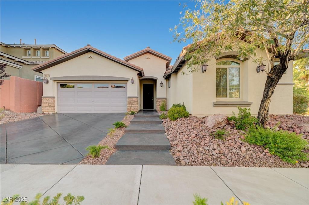 MLS #2700355 image #0