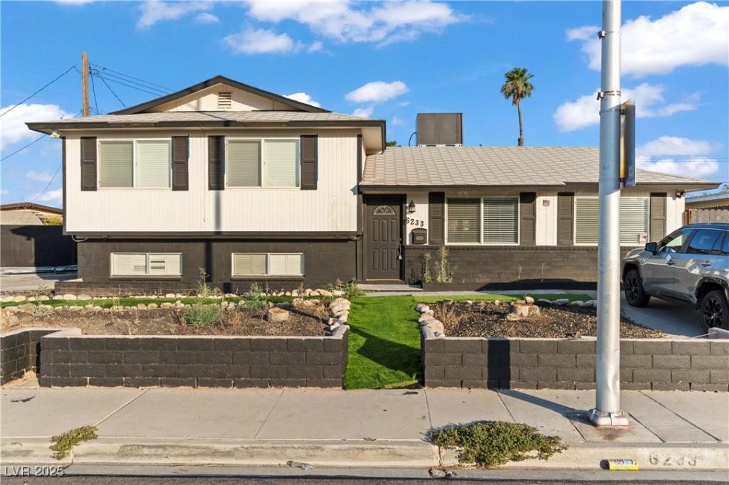 MLS #2700692 image #0