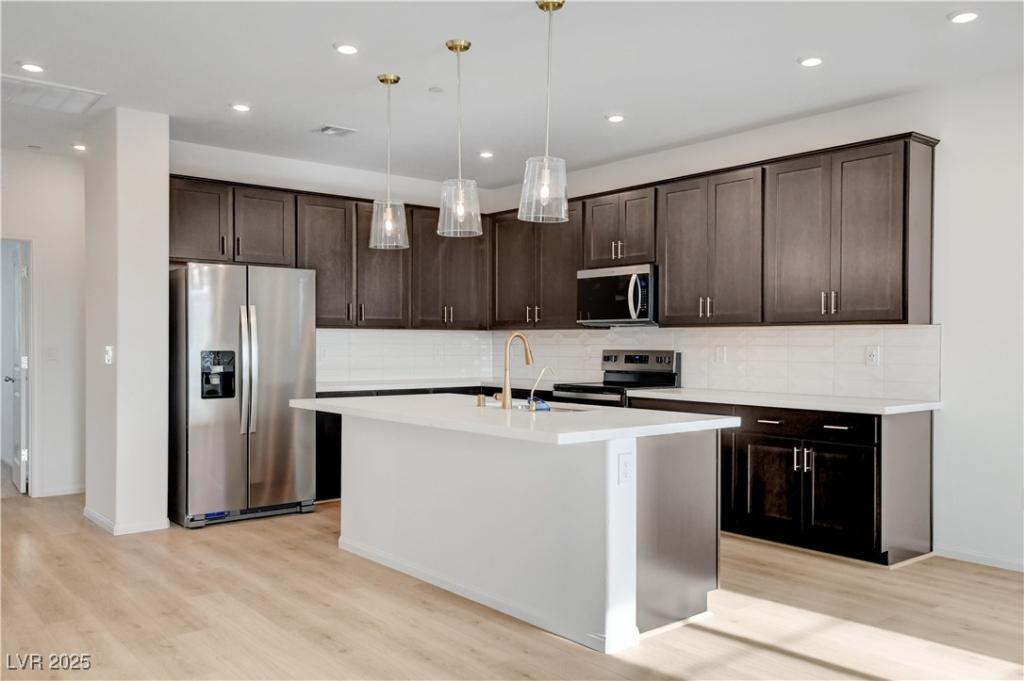 MLS #2700830 image #0