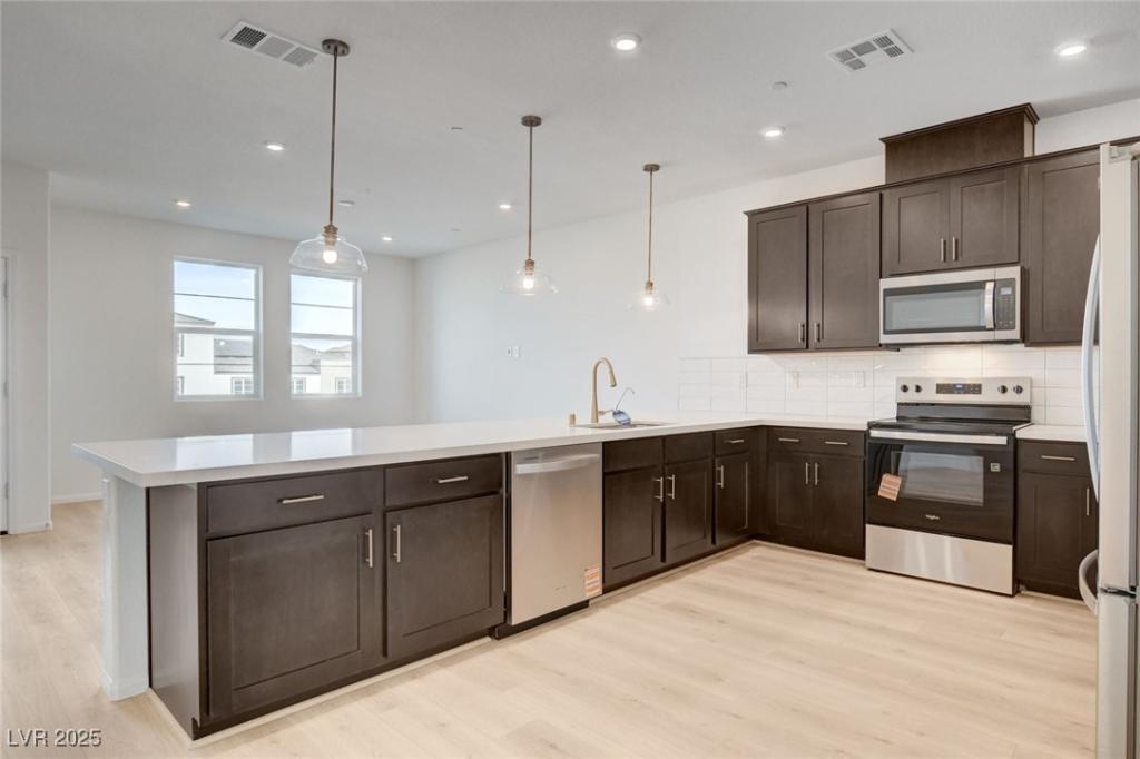 MLS #2700843 image #0