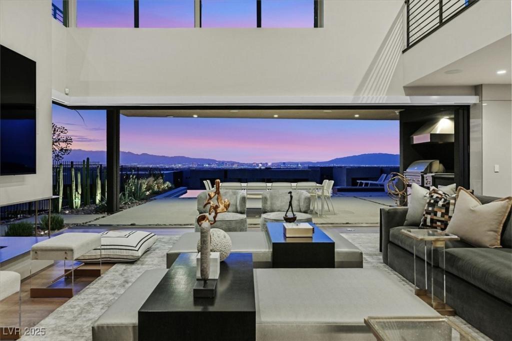 MLS #2702130 image #0