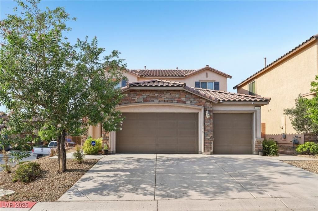 MLS #2702396 image #0