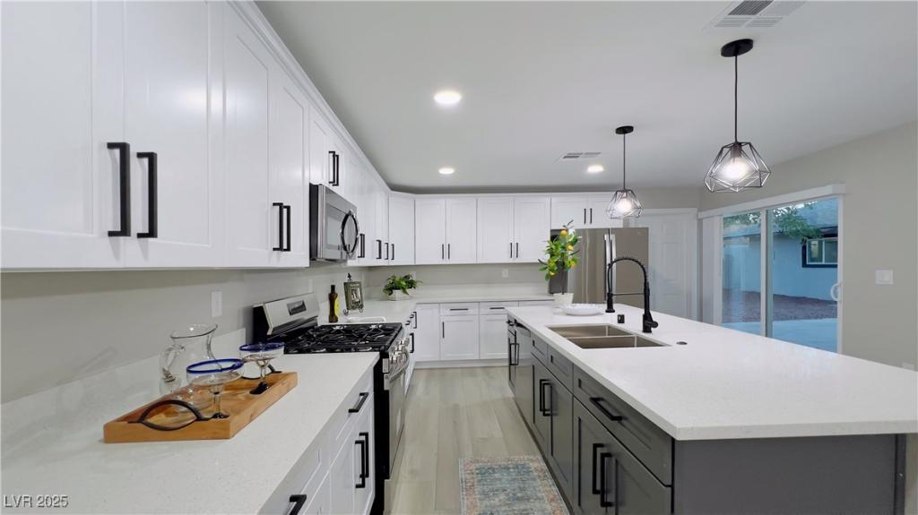 MLS #2702946 image #0