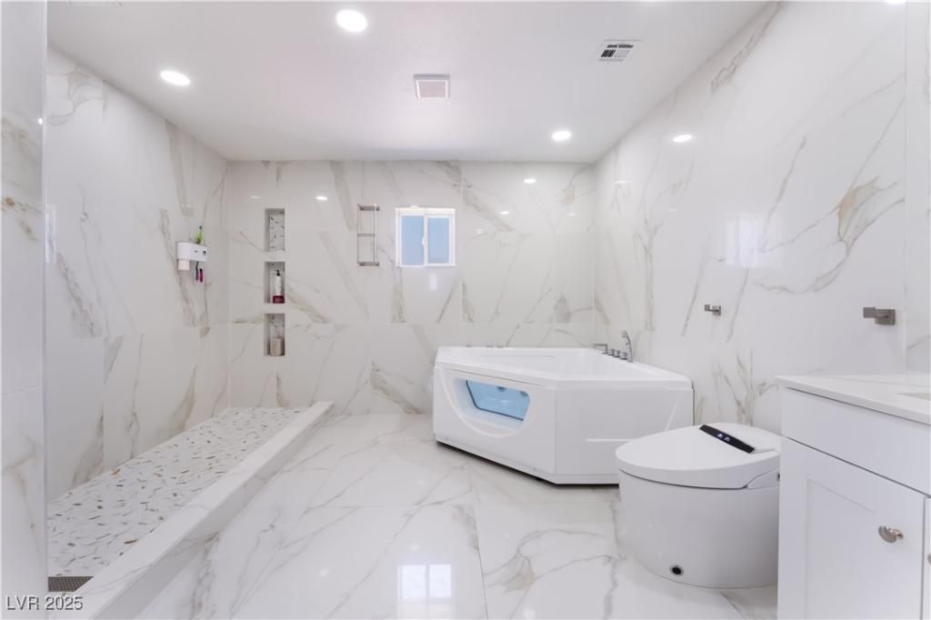 MLS #2703327 image #0