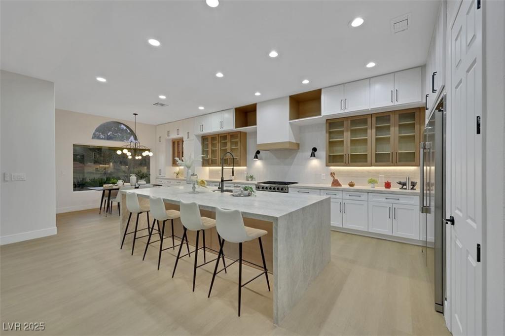 MLS #2703497 image #0