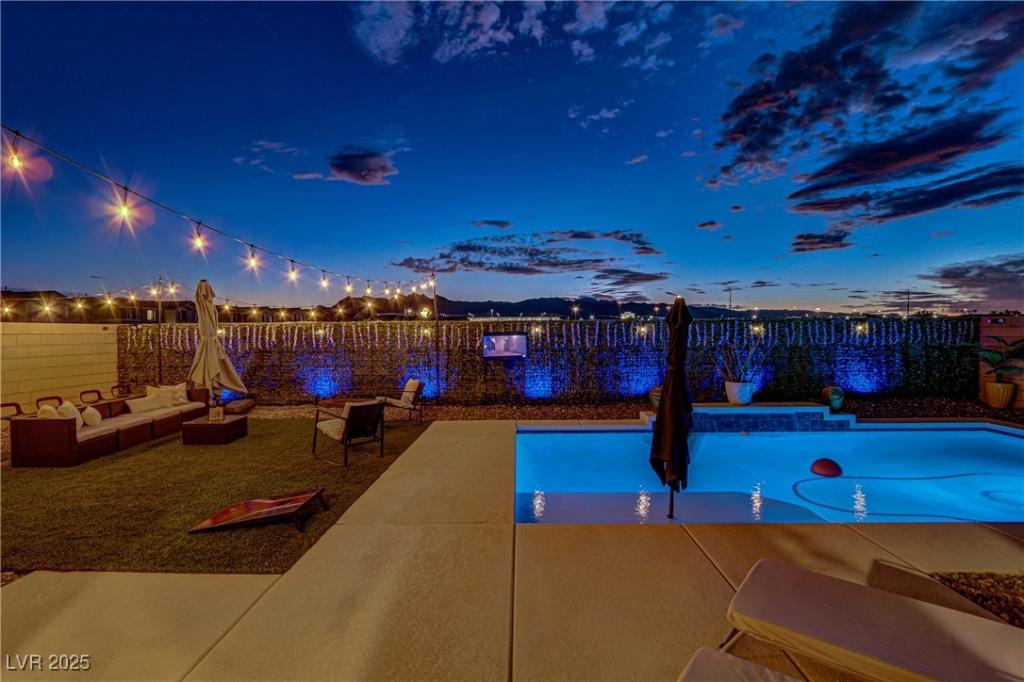 MLS #2704053 image #0