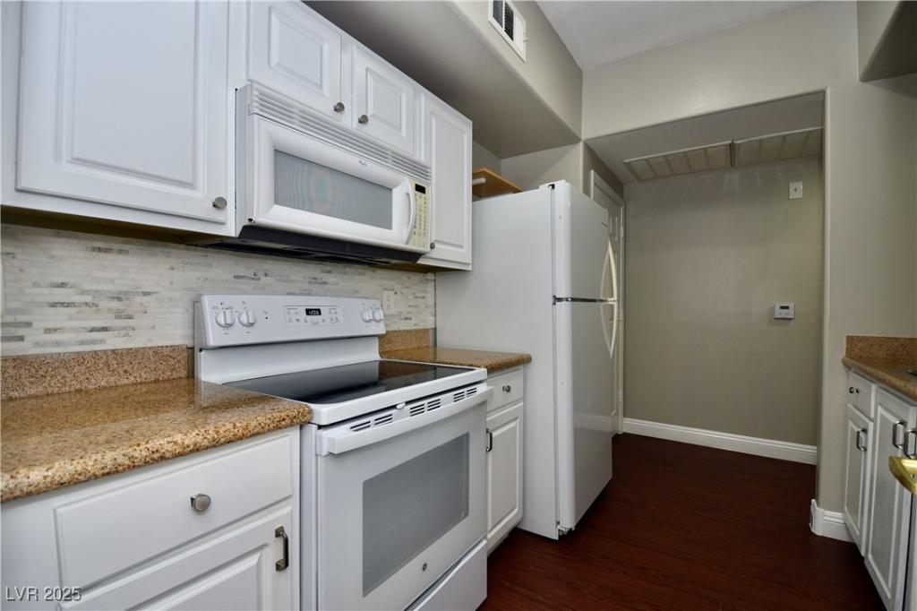 MLS #2704136 image #0