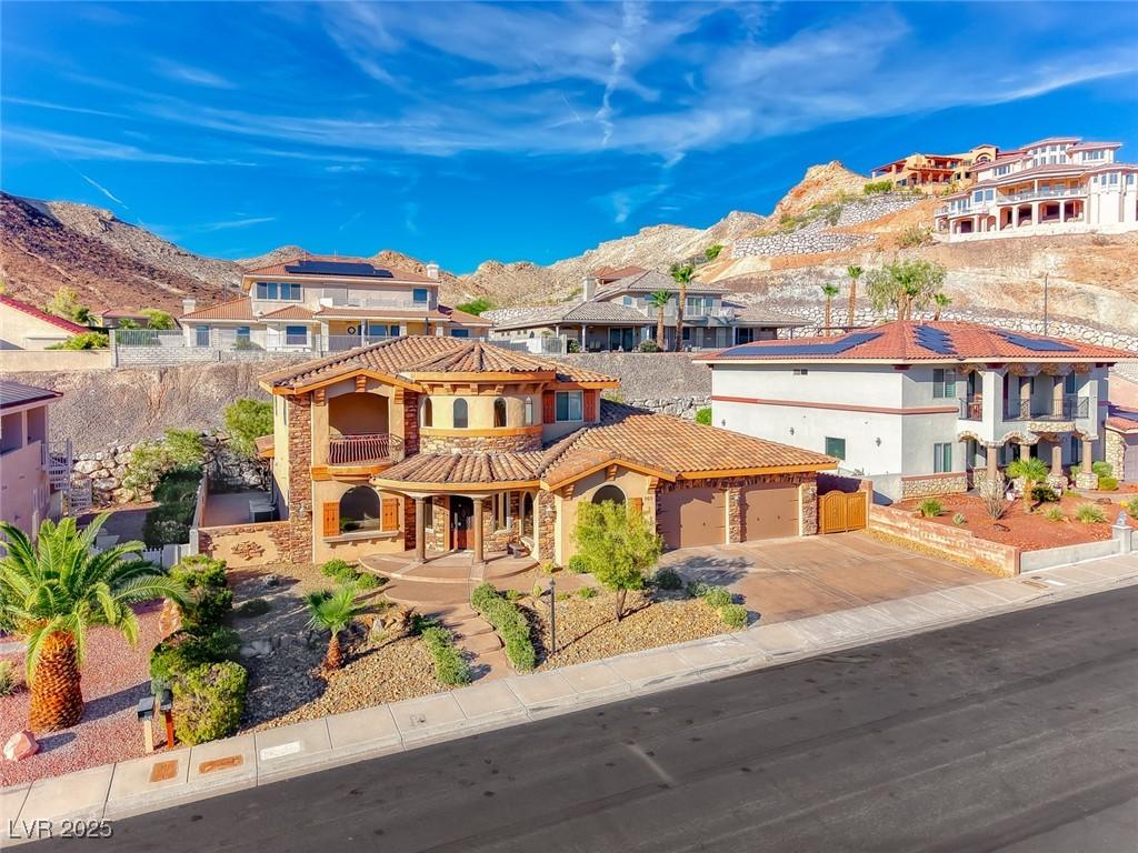 MLS #2704150 image #0