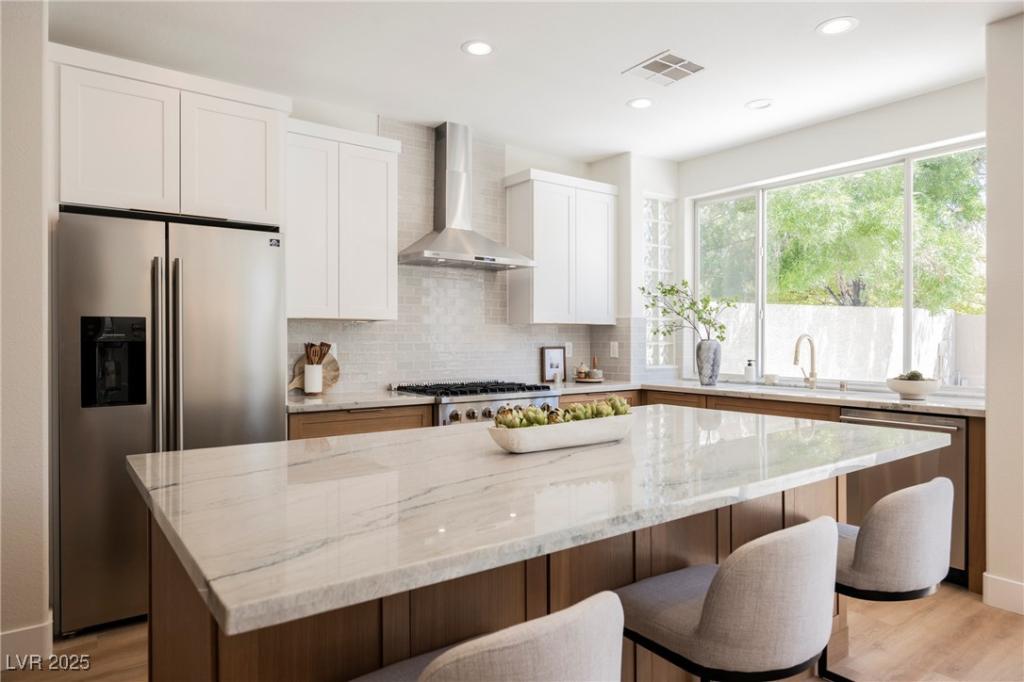 MLS #2704152 image #0