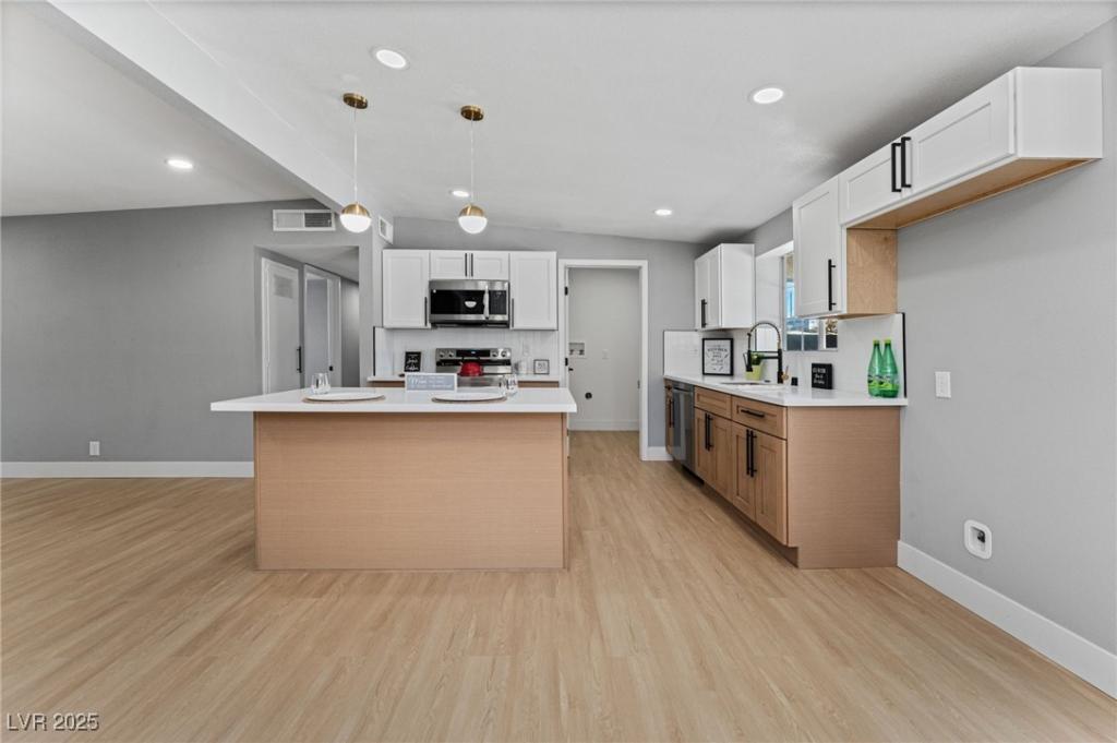 MLS #2704337 image #0
