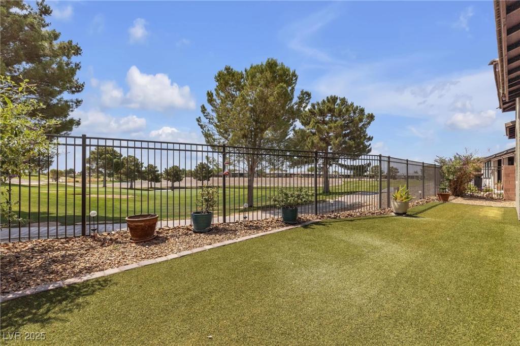 MLS #2704907 image #0