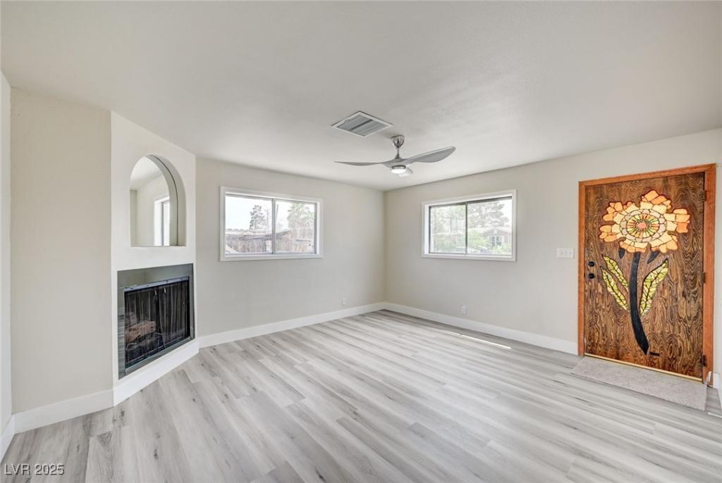 MLS #2704921 image #0