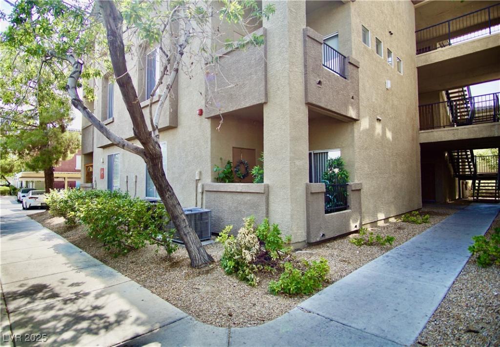 MLS #2704923 image #0