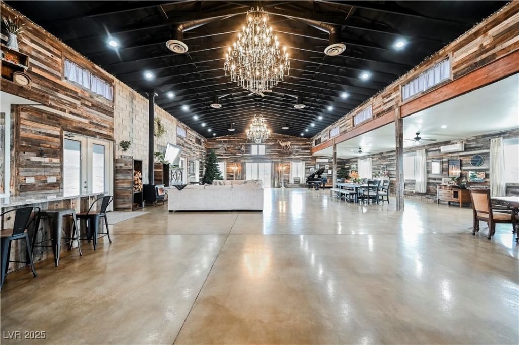 MLS #2704959 image #0