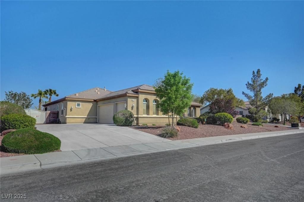 MLS #2705020 image #0