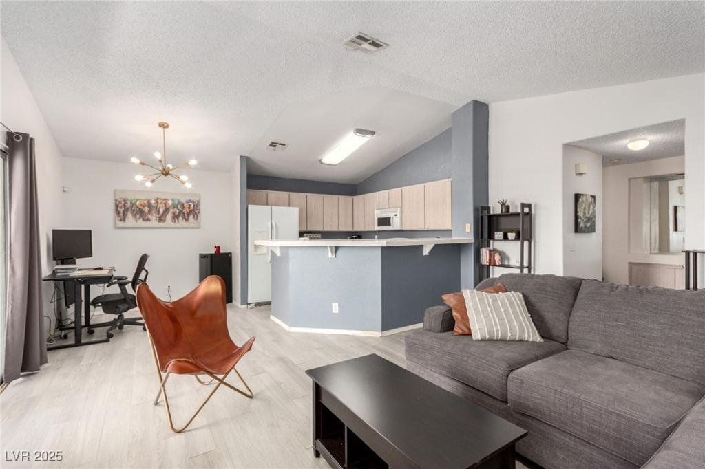 MLS #2705646 image #0