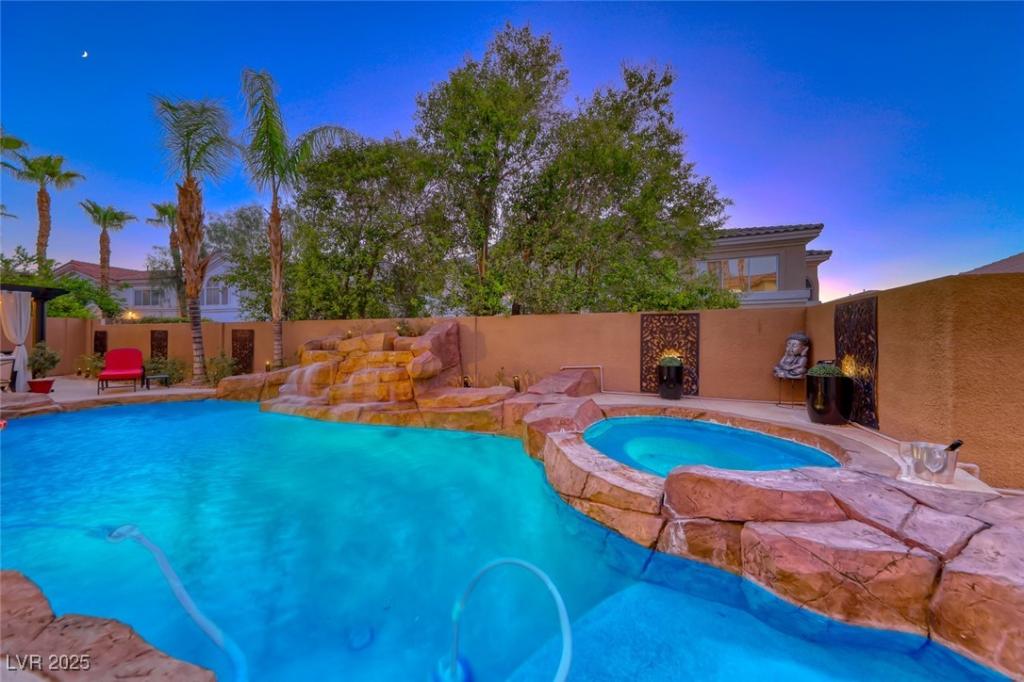 MLS #2705844 image #0