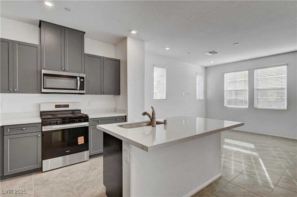 MLS #2705888 image #0