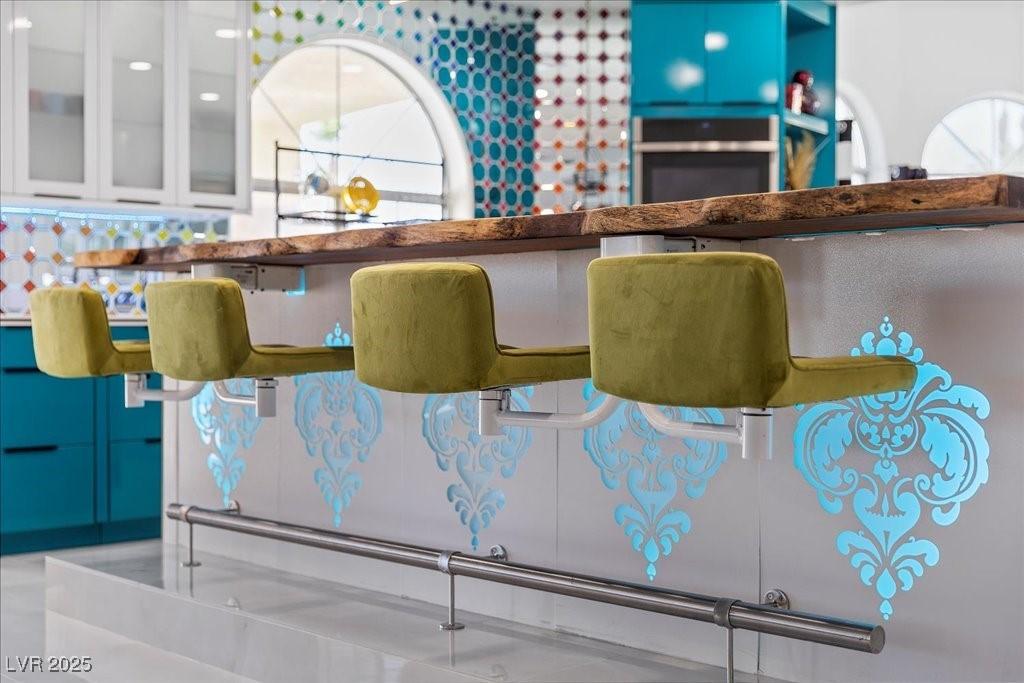 MLS #2705901 image #0