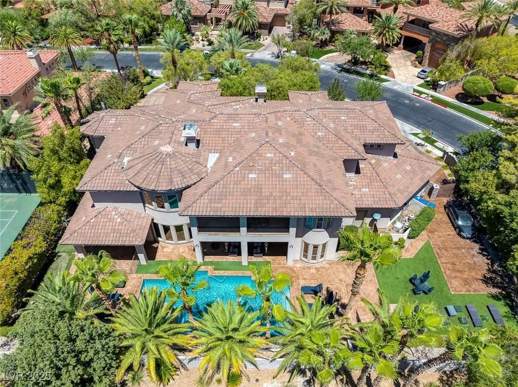 MLS #2706231 image #0