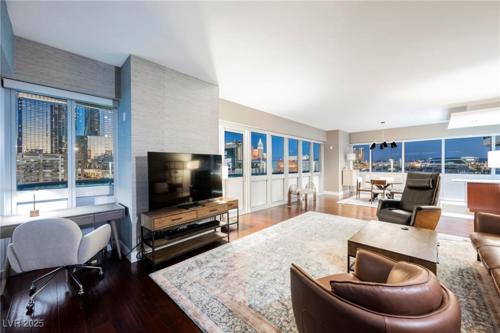 MLS #2706819 image #0