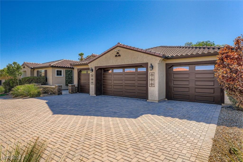 MLS #2707100 image #0