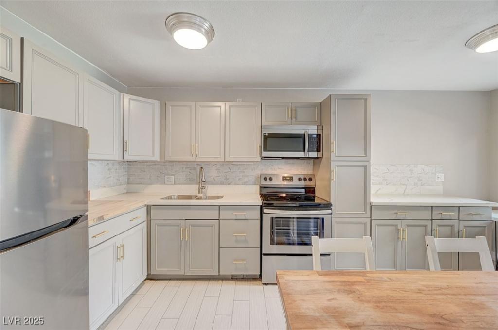 MLS #2708496 image #0