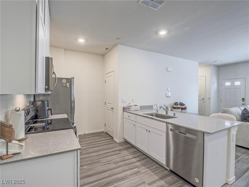 MLS #2708924 image #0