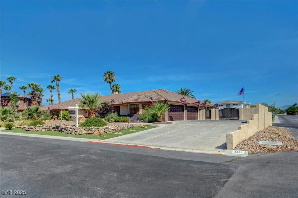 MLS #2710012 image #0