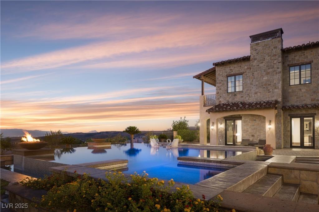 MLS #2711104 image #0