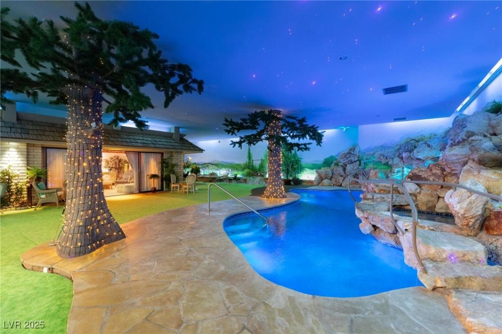 MLS #2713309 image #0