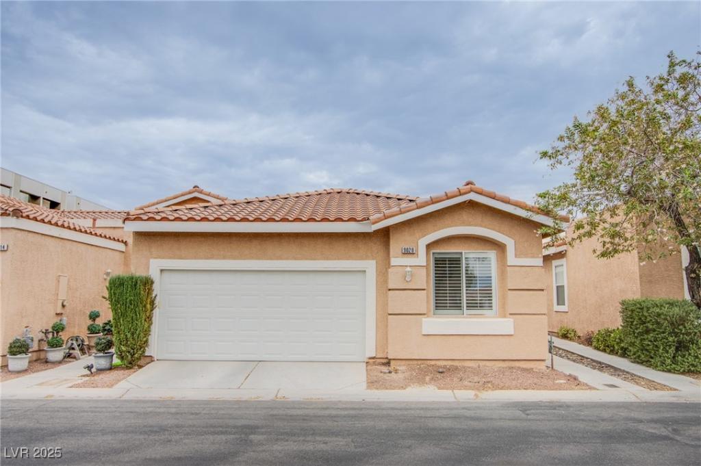 MLS #2713372 image #0