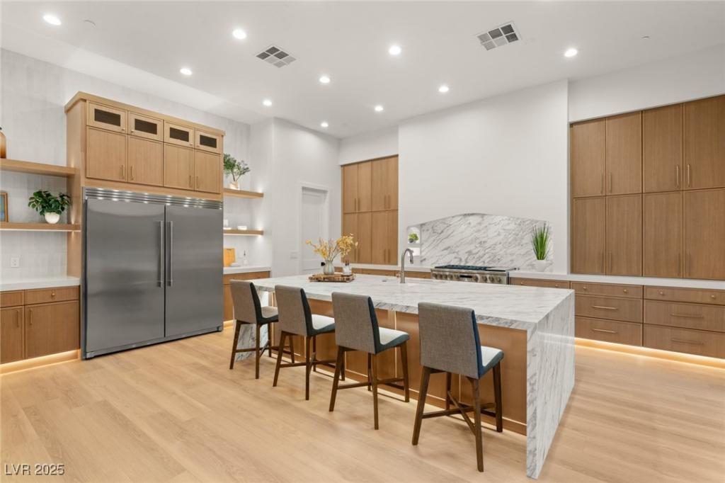 MLS #2713994 image #0