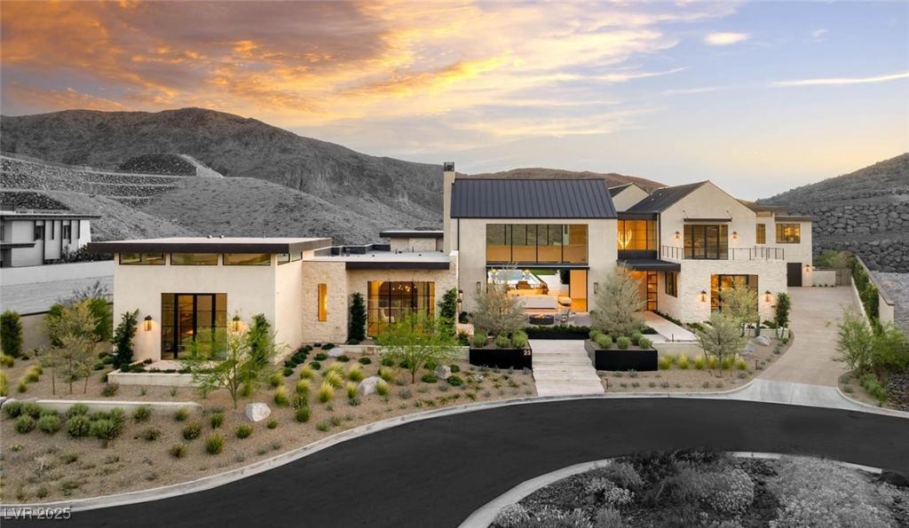 MLS #2715415 image #0