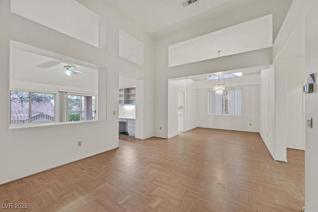 MLS #2715578 image #0