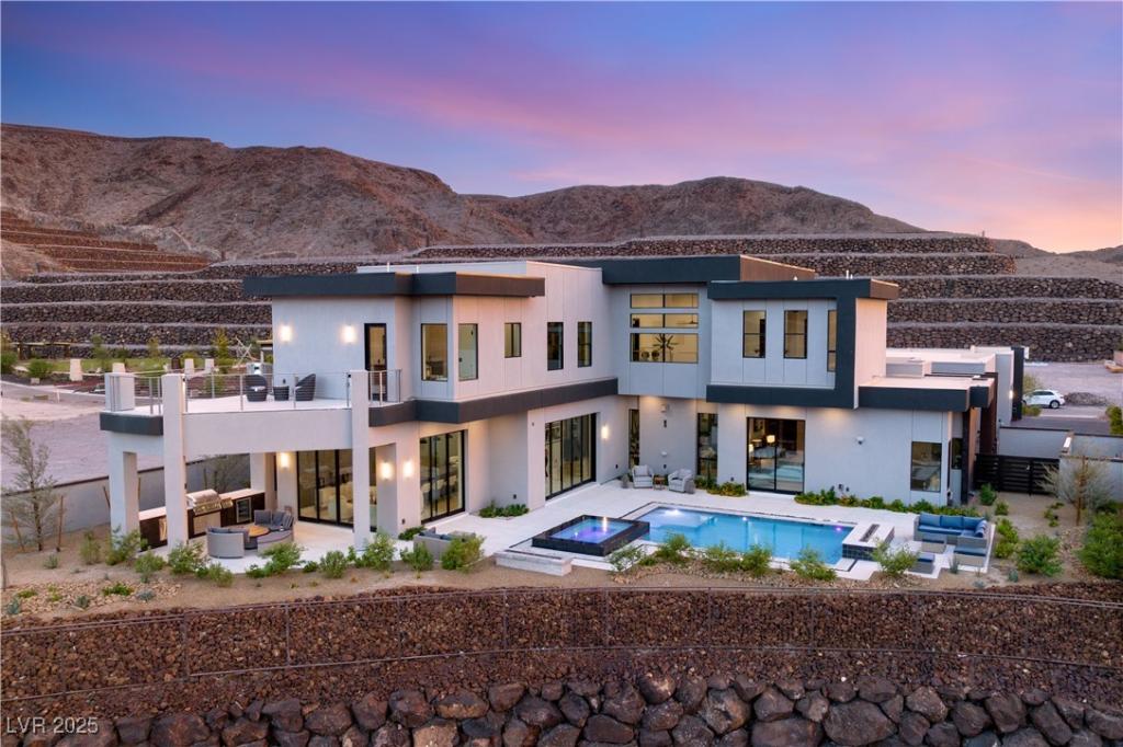 MLS #2715675 image #0