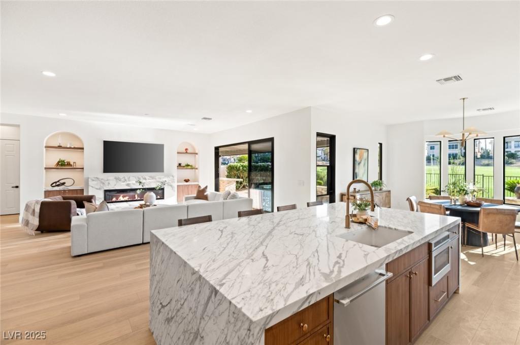 MLS #2715706 image #0