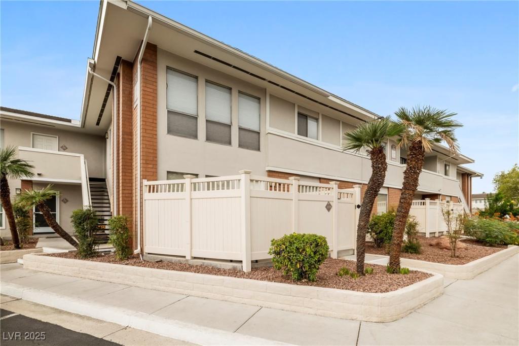 MLS #2715786 image #0