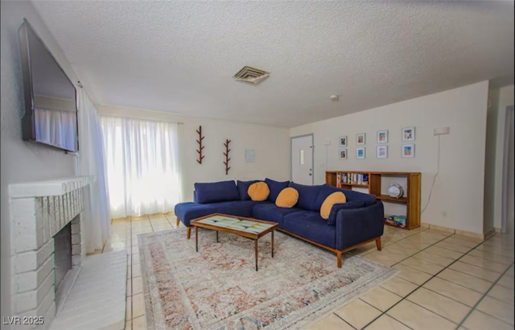 MLS #2717210 image #0