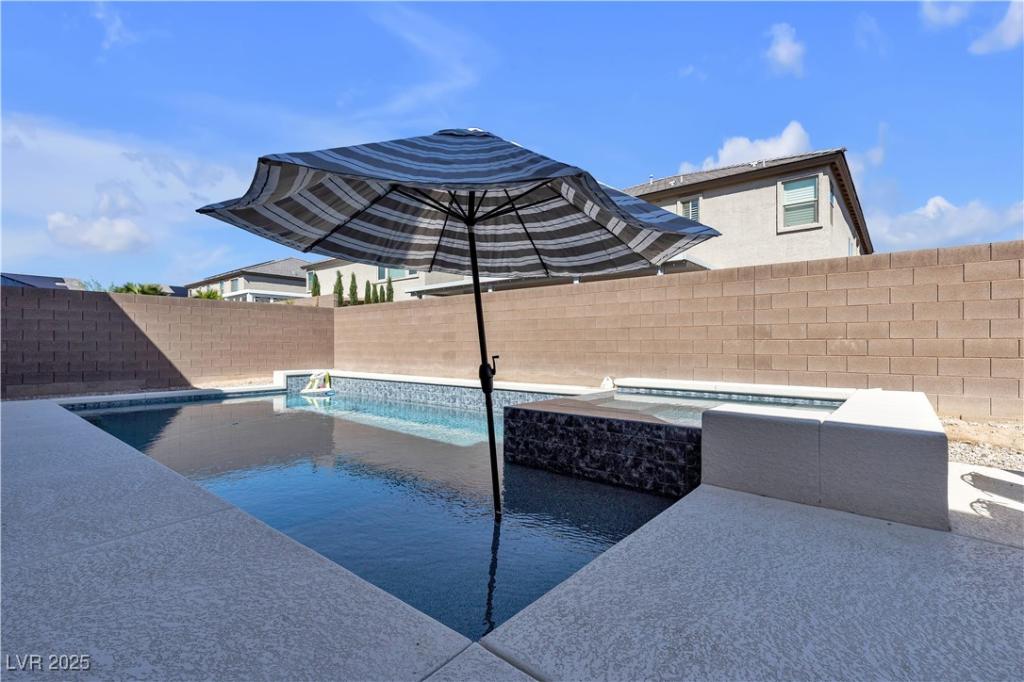 MLS #2717409 image #0