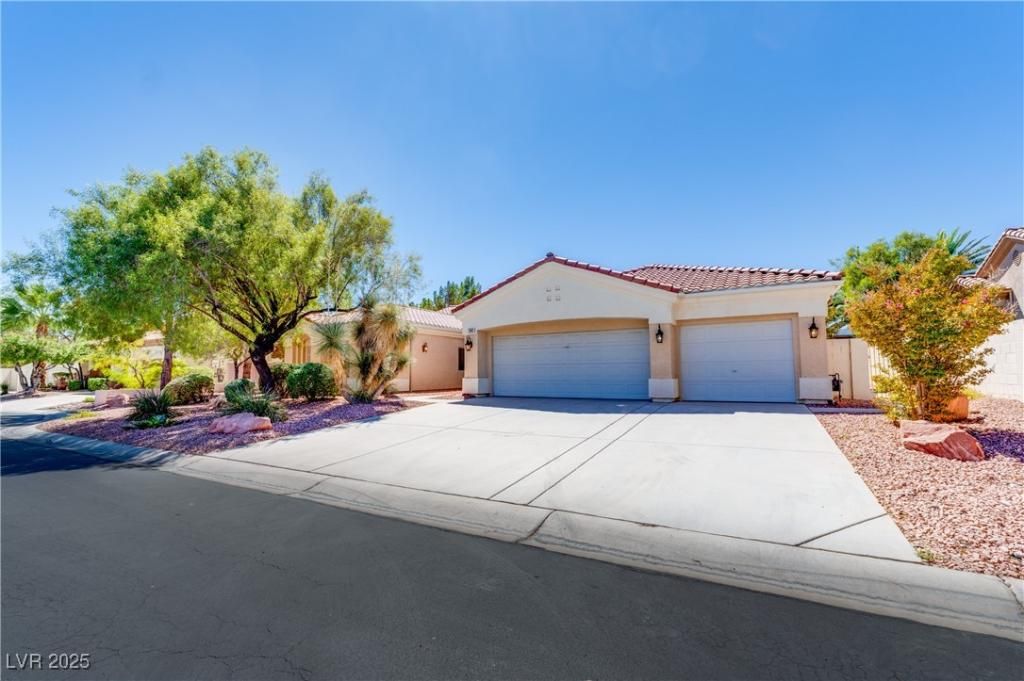 MLS #2717696 image #0