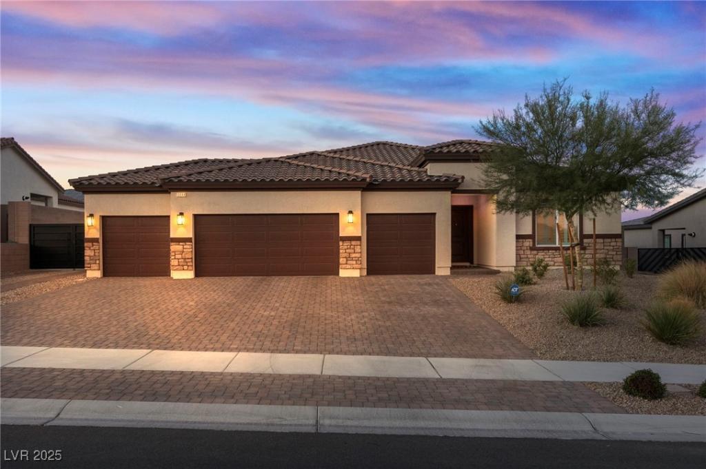 MLS #2717808 image #0