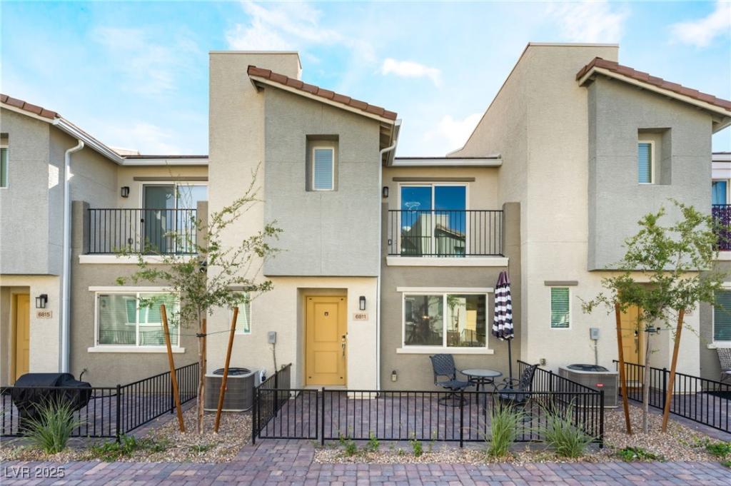 MLS #2718244 image #0