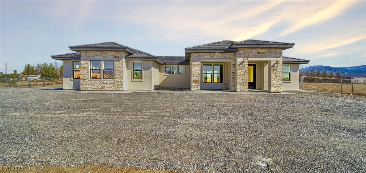 MLS #2718255 image #0